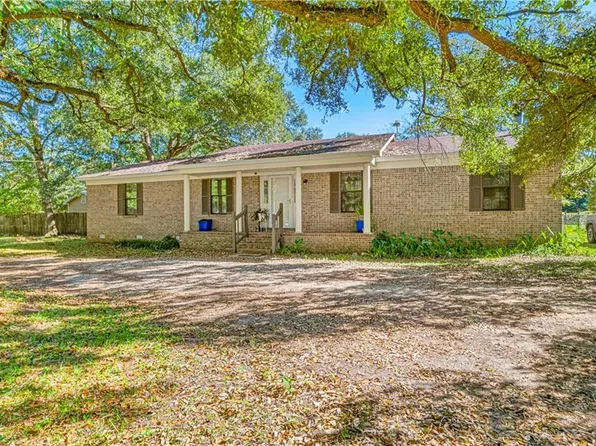 8375A Beechwood Dr, Grand Bay, AL 36541