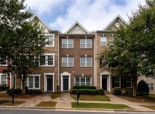 10734 Kemptown Sq S, Charlotte, NC 28227