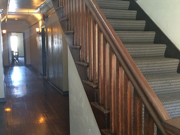 4th image of 1044 N Bonnie Brae St APT 106