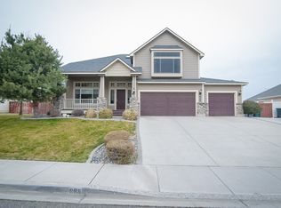 888 Clermont Dr, Richland, WA 99352
