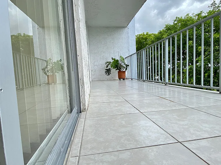 650 NE 64th St #G602 — Photo 28