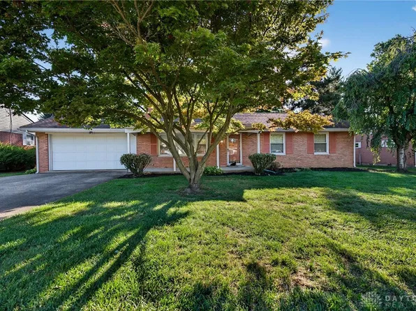 1617 Berwick Ln, Middletown, OH 45042