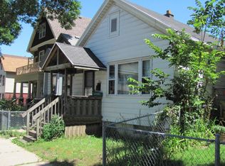 1924 S 10th St, Milwaukee, WI 53204