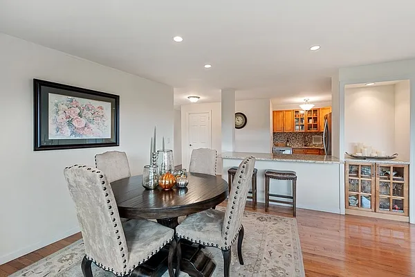 Sold by Shares of New York Marketing LLC | media 29