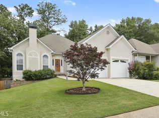 225 Churchill Ct, Fayetteville, GA 30214