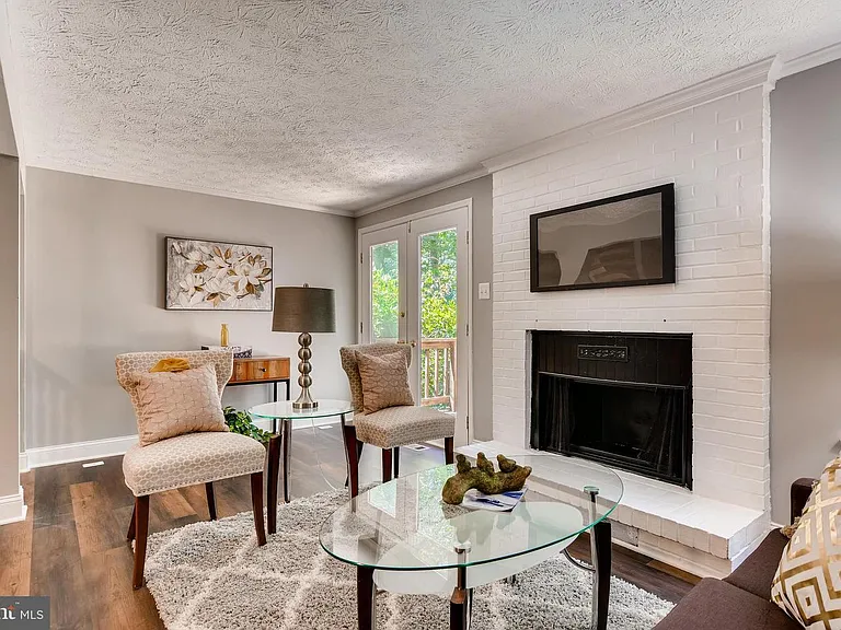 509 Oakmont Ct — Photo 4