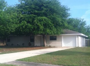 201 Club Ct, Sebastian, FL 32958