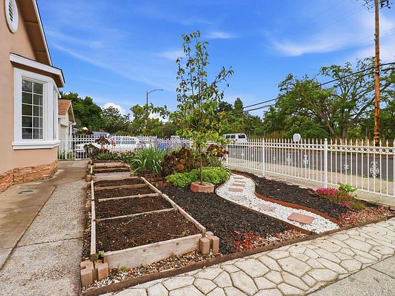 4th image of 866 Sylvandale Ave
