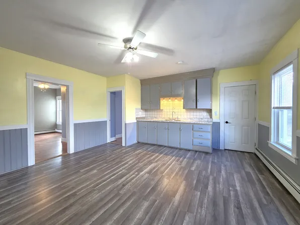 30 Main St #2, North Grosvenordale, CT 06255