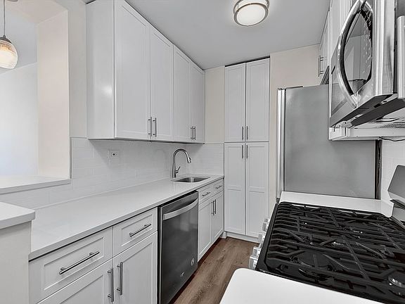 5th image of 345 E 81st St APT 20H