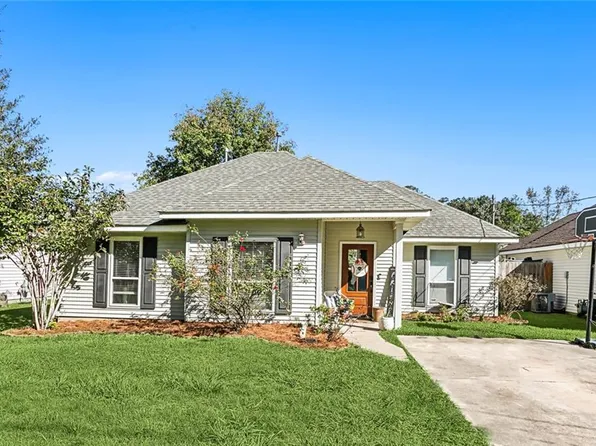 623 Labarre St, Mandeville, LA 70448