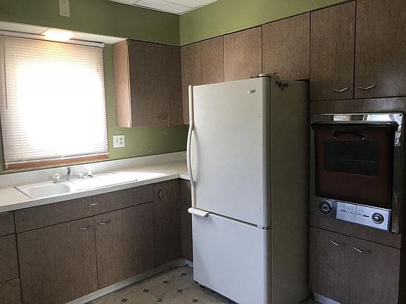 4th image of 1322 Grand Ave