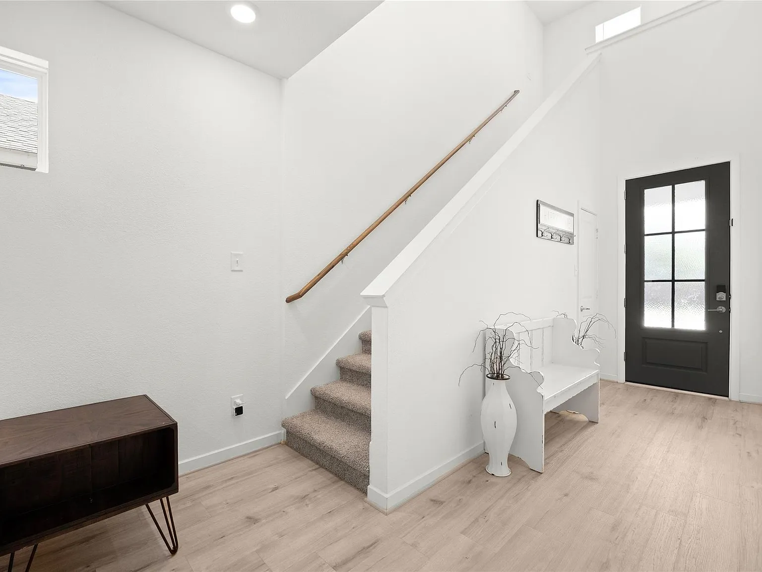 4 bed, 2.5 bath, 2234 sqft, $2,450 — Photo 4