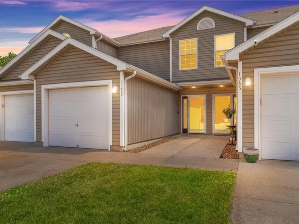 1533 SW Shelby Ct, Lees Summit, MO 64081