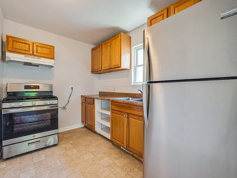 415 E Ladies Mile Rd — Photo 17