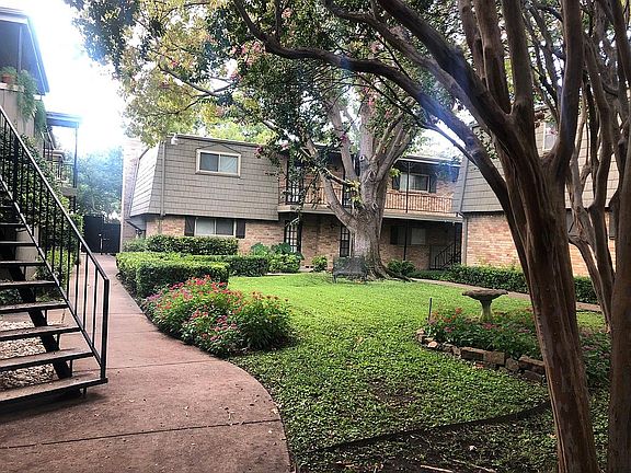 4th image of 7711 Meadow Park Dr APT 132