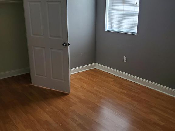 5th image of 2706 Jasmine St