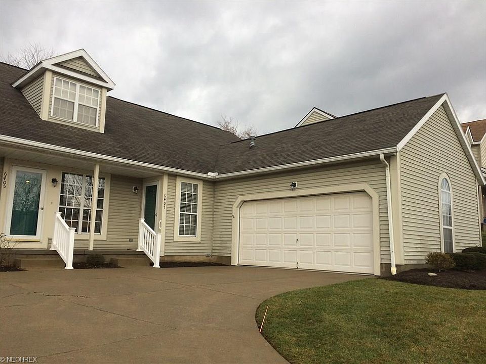 2nd image of 6407 Strawberry Fields Cir NE