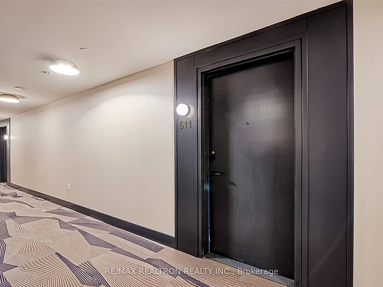 2625 Dundas St W #611 — Photo 3