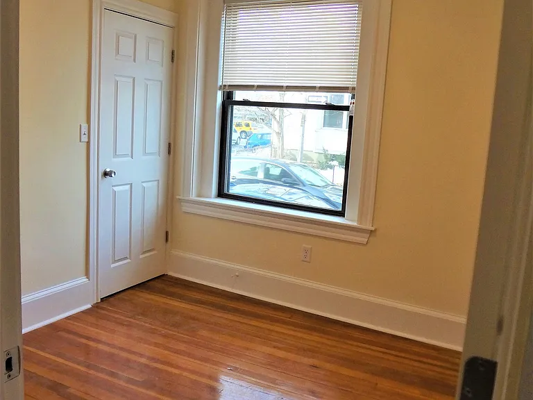 7 Brown Ter #7-2F-2F — Photo 9