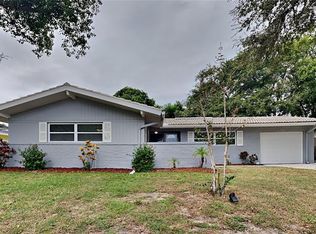 1830 Chateau Dr W, Clearwater, FL 33756
