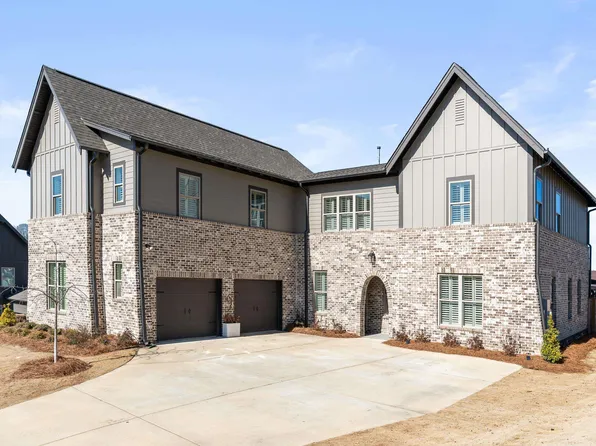 1098 Eagle Nest Cir, Birmingham, AL 35242