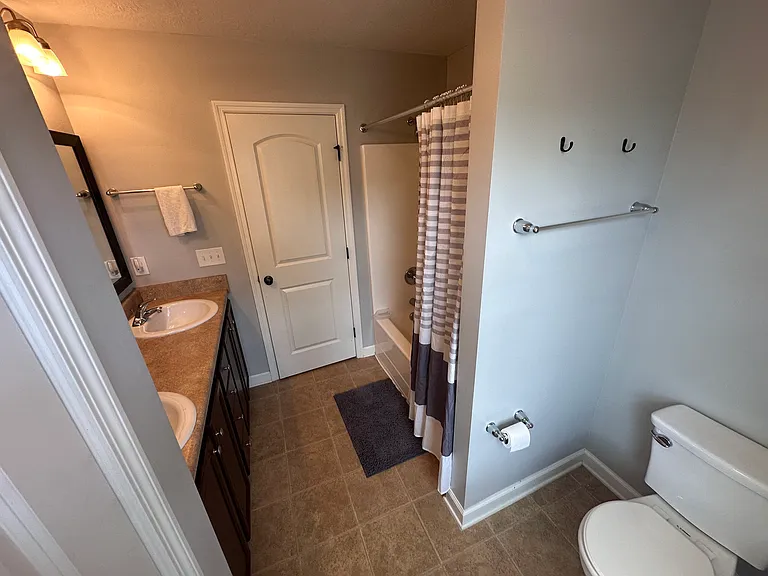 511 Sebastian Dr — Photo 29