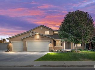7906 Valle De Baztan Dr, Bakersfield, CA 93314