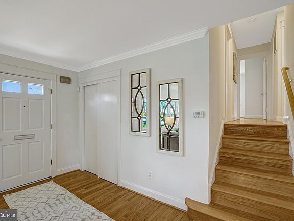 5th image of 1012 Croton Dr