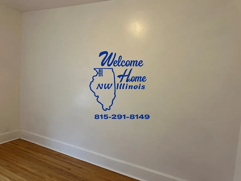 512 Chicago Ave — Photo 27