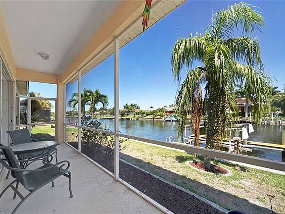4th image of 4717 SW 25th Pl