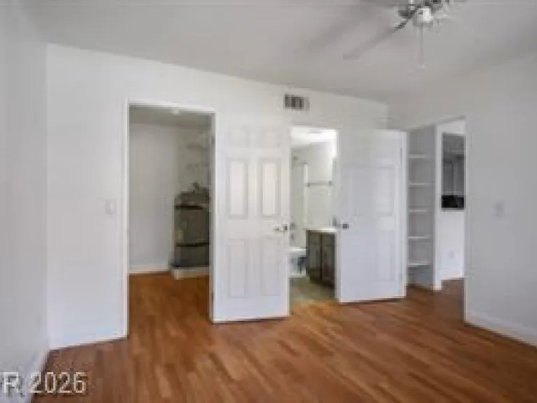 5170 S Jones Blvd #206 — Photo 5