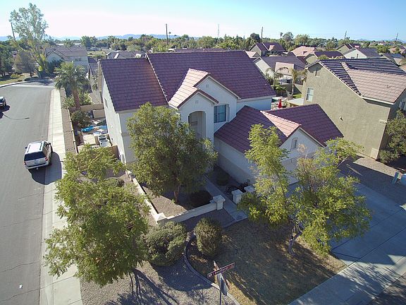 2nd image of 1222 S Bedford Pl