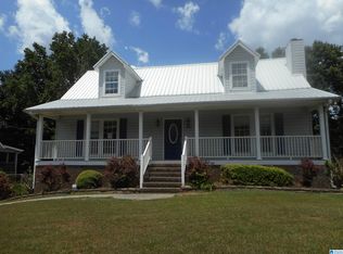 561 Gary Dr, Mount Olive, AL 35117