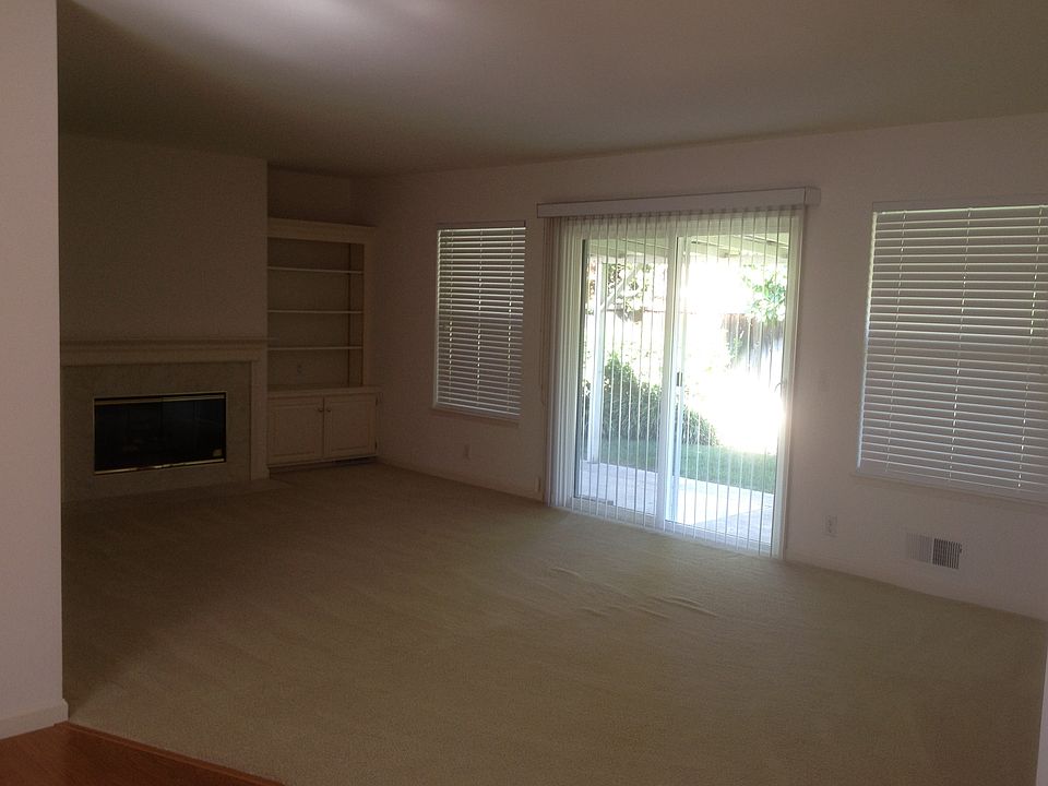 2nd image of 228 Mary Alice Dr