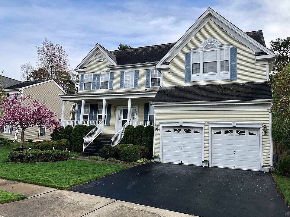 2nd image of 424 Coventry Way
