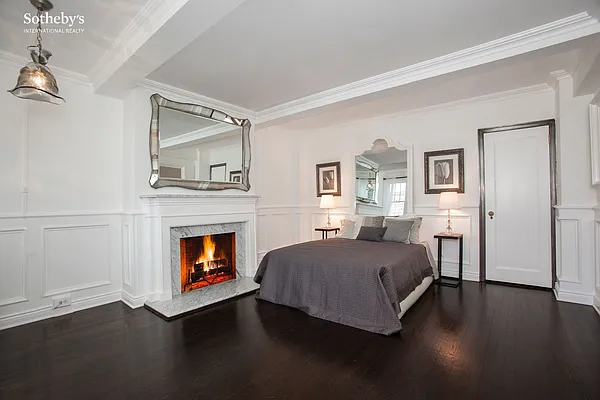 Sold by Sotheby's International Realty | media 3