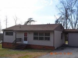 1820 Sanderson Rd, Knoxville, TN 37921
