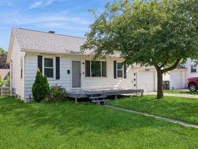 2100 10th Ave, Marion, IA, 52302