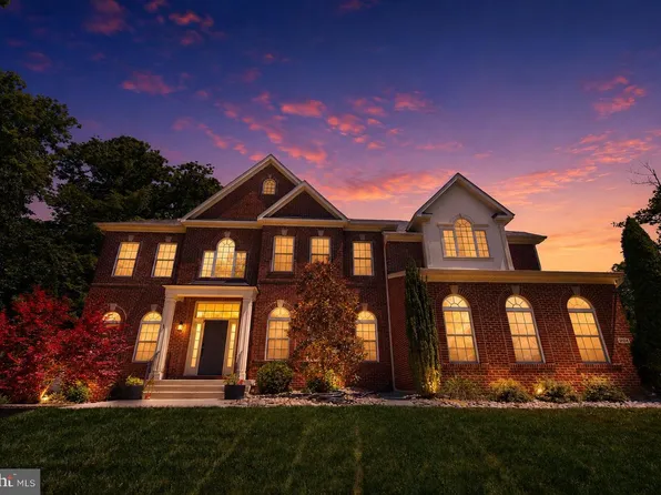 9124 Ridgely Dr, Lorton, VA 22079