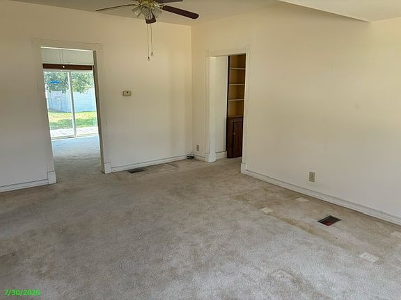 5th image of 1201 Leonard St