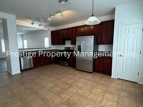 3rd image of 9478 N Sammy Ave