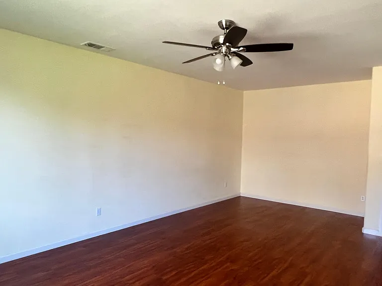 44820 Cosentino Ct — Photo 17