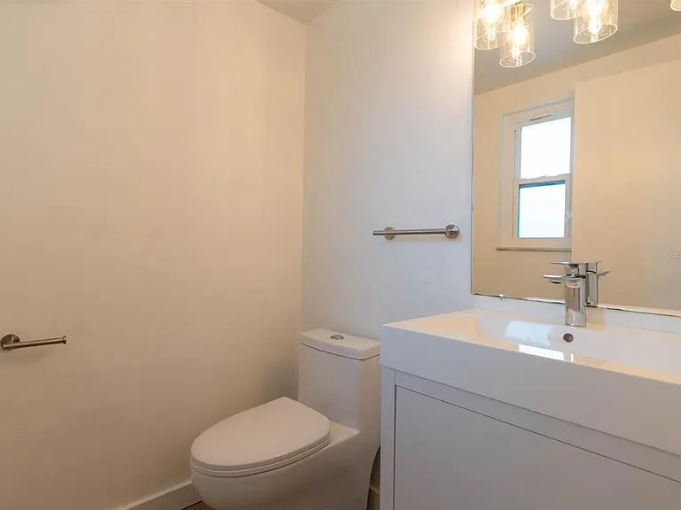 2233 Michele Dr — Photo 8
