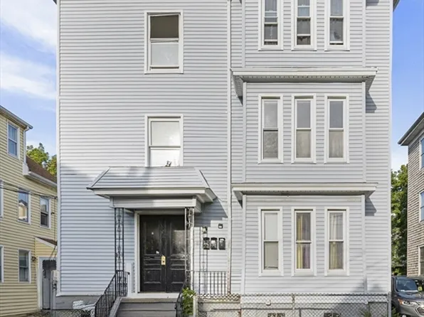 8 Harmony St, New Bedford, MA 02744
