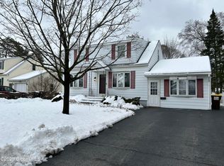 1835 Devendorf Rd, Schenectady, NY 12303