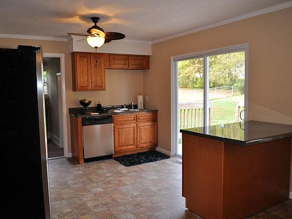 4th image of 616 Scenic Hill Dr