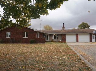 1260 1850th St, Lincoln, IL