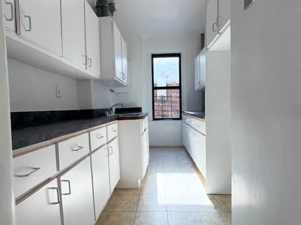600 W 174th St #4, New York, NY 10033