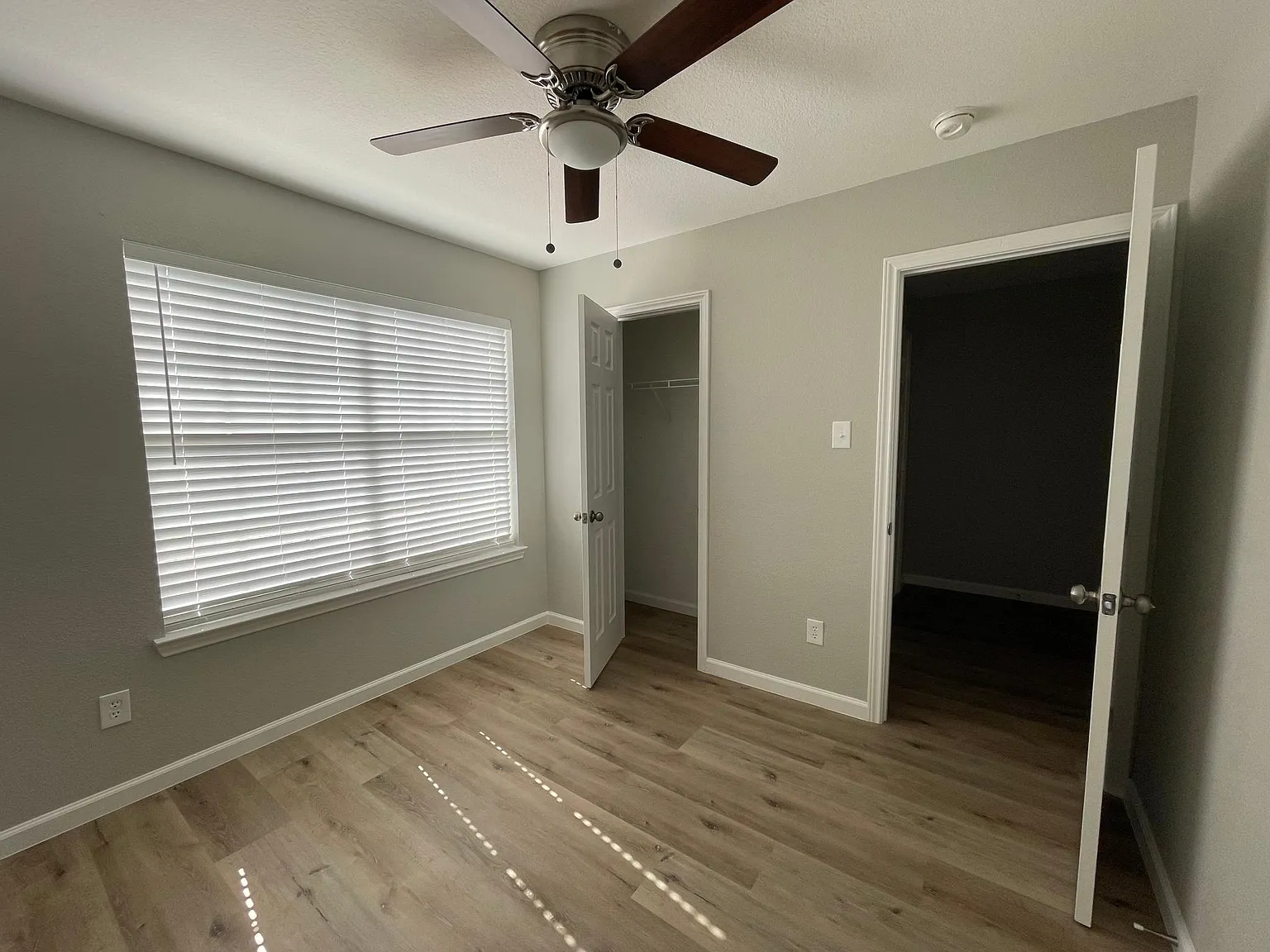 9621 Polk Avenue — Photo 2